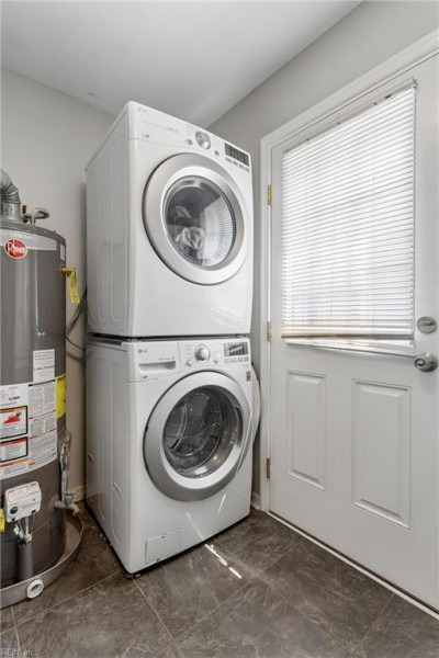 Photo 11 of 22 residential for sale in Hampton virginia
