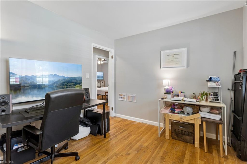 Photo 13 of 22 residential for sale in Hampton virginia