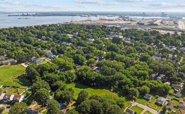 522 Douglas Avenue, Portsmouth, VA 23707