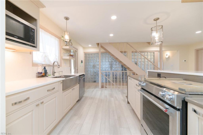 Photo 15 of 29 residential for sale in Newport News virginia
