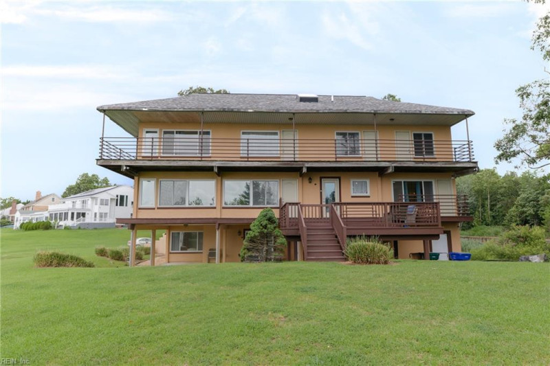 Photo 5 of 29 residential for sale in Newport News virginia