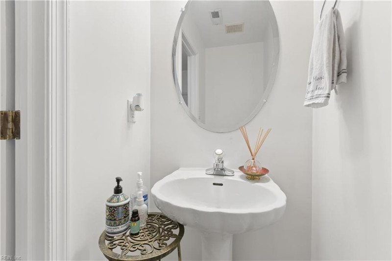Photo 16 of 40 residential for sale in Newport News virginia