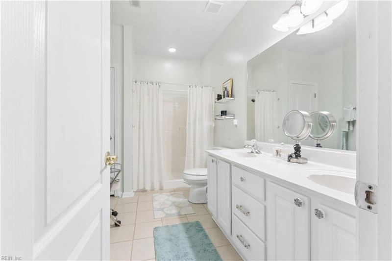 Photo 20 of 40 residential for sale in Newport News virginia
