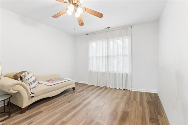 Photo 27 of 40 residential for sale in Newport News virginia