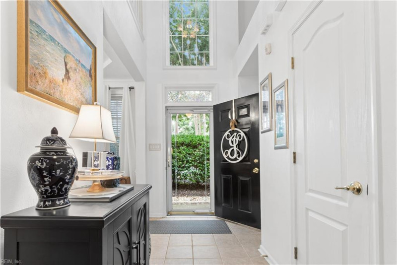 Photo 4 of 40 residential for sale in Newport News virginia