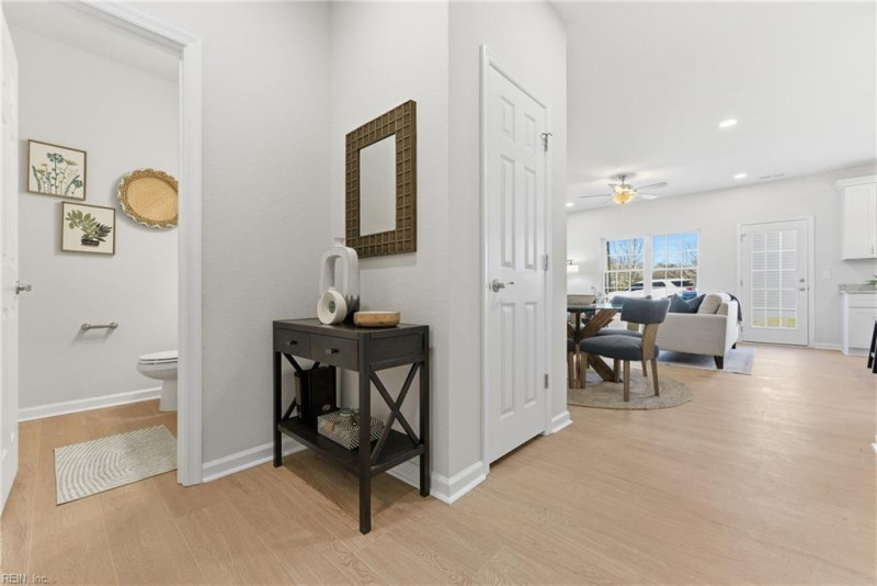 Photo 7 of 32 residential for sale in Chesapeake virginia Photo 7 of 32 residential for sale in Chesapeake virginia