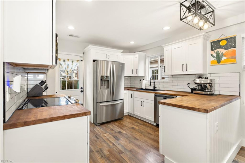 Photo 2 of 38 residential for sale in Norfolk virginia