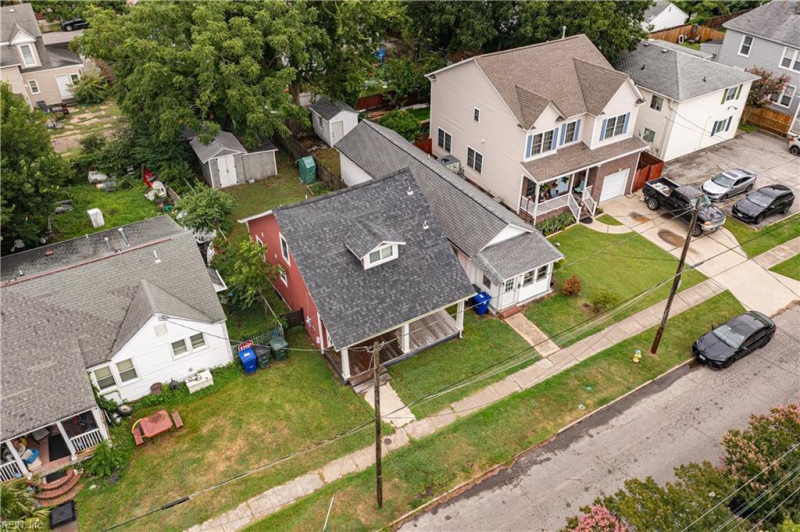 Photo 21 of 38 residential for sale in Norfolk virginia