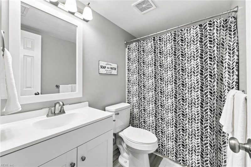 Photo 20 of 26 residential for sale in Virginia Beach virginia