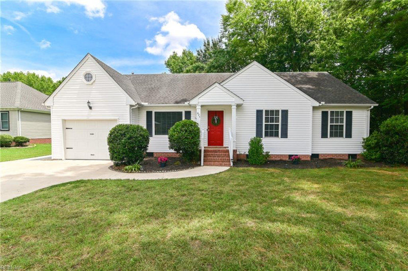 Photo 1 of 46 residential for sale in Chesapeake virginia