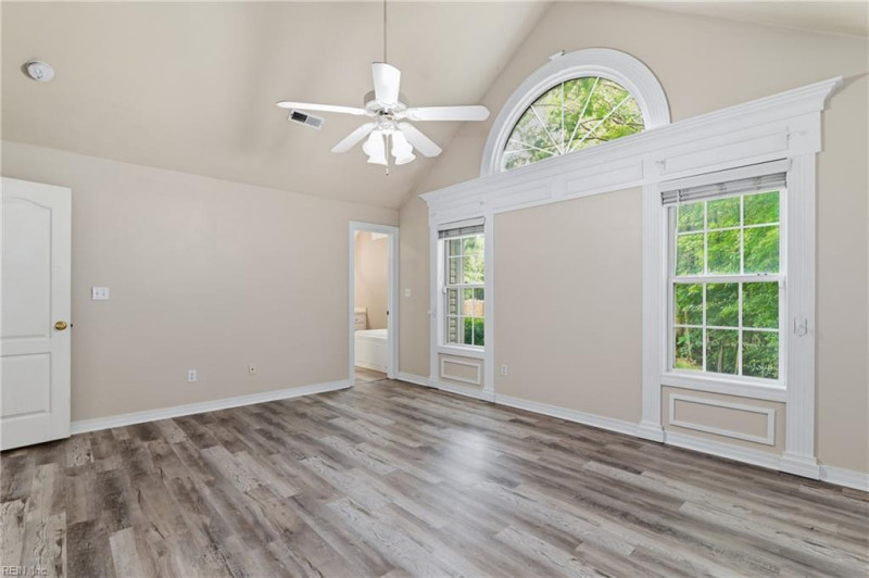 Photo 19 of 46 residential for sale in Chesapeake virginia