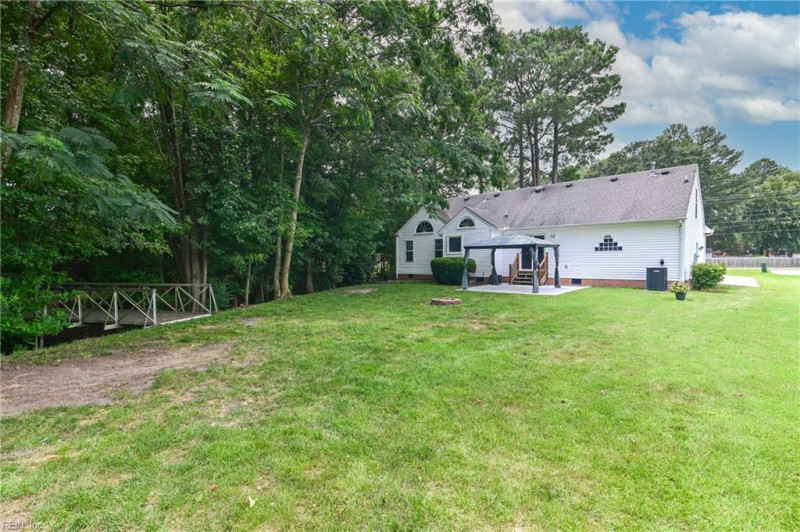 Photo 35 of 46 residential for sale in Chesapeake virginia