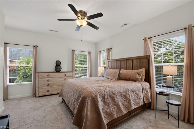 Photo 15 of 29 residential for sale in Chesapeake virginia
