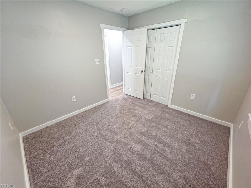 Photo 13 of 22 residential for sale in Moyock virginia