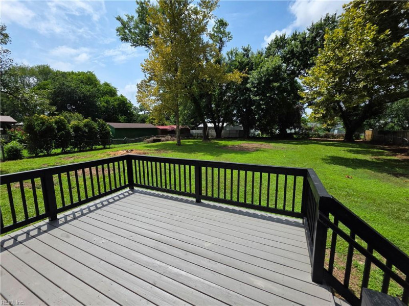 Photo 20 of 22 residential for sale in Moyock virginia