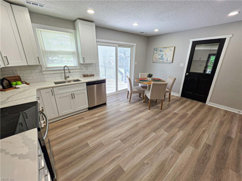 Photo 6 of 22 residential for sale in Moyock virginia