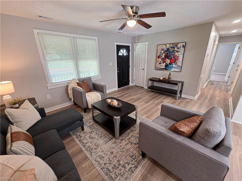 Photo 7 of 22 residential for sale in Moyock virginia