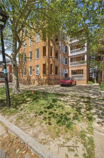 Photo 9 of 42 residential for sale in Norfolk virginia