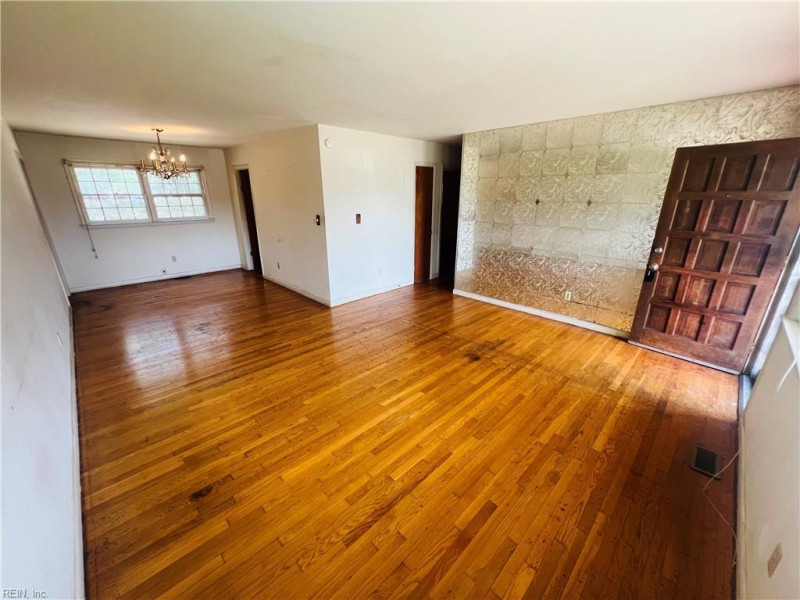 Photo 13 of 14 residential for sale in Hampton virginia