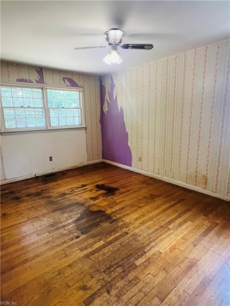 Photo 9 of 14 residential for sale in Hampton virginia