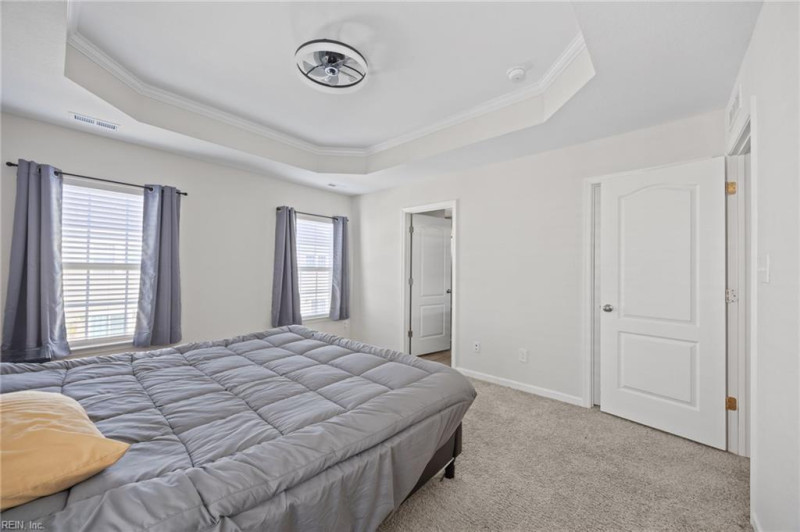 Photo 11 of 27 residential for sale in Hampton virginia