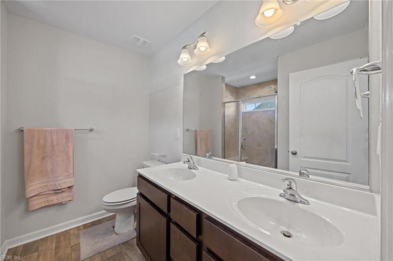 Photo 12 of 27 residential for sale in Hampton virginia