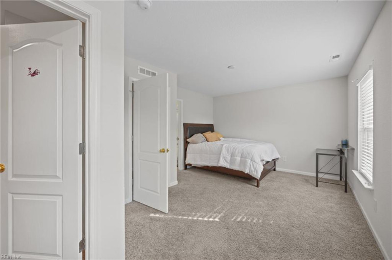 Photo 13 of 27 residential for sale in Hampton virginia