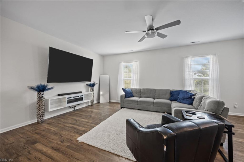 Photo 3 of 27 residential for sale in Hampton virginia