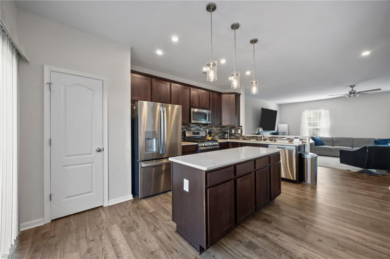 Photo 6 of 27 residential for sale in Hampton virginia