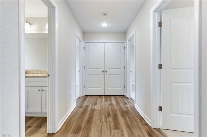 Photo 21 of 31 residential for sale in Hampton virginia