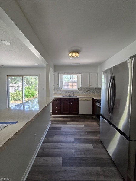 Photo 12 of 42 residential for sale in Hampton virginia