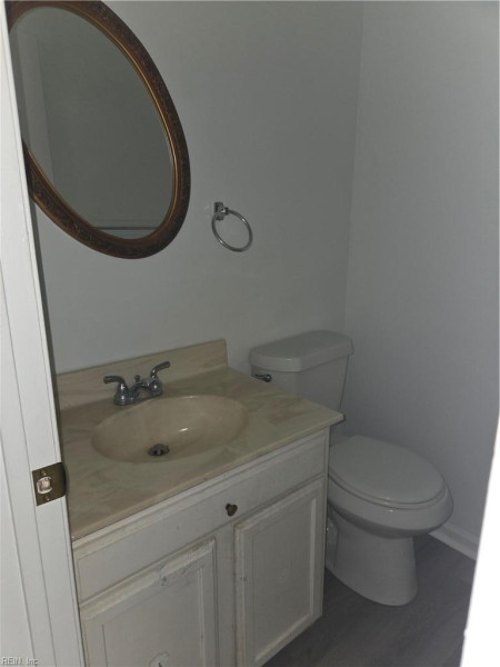 Photo 15 of 42 residential for sale in Hampton virginia