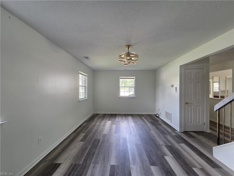Photo 4 of 42 residential for sale in Hampton virginia