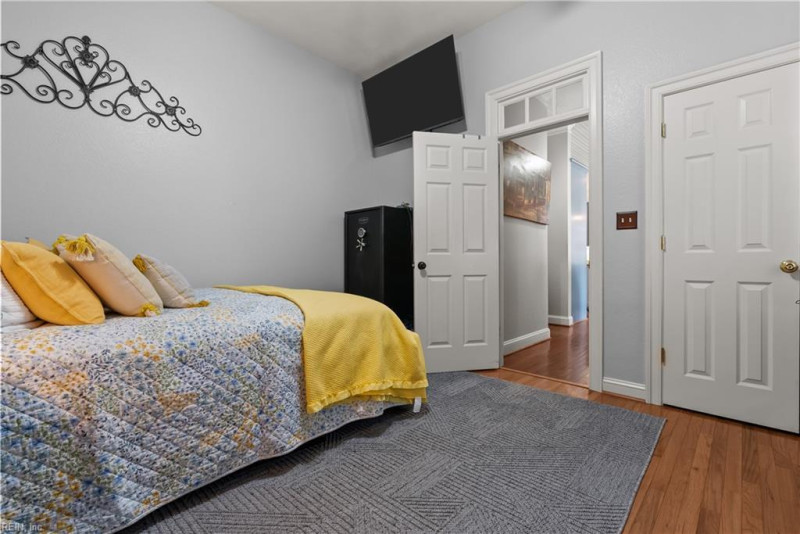 Photo 19 of 46 residential for sale in Chesapeake virginia Photo 19 of 46 residential for sale in Chesapeake virginia