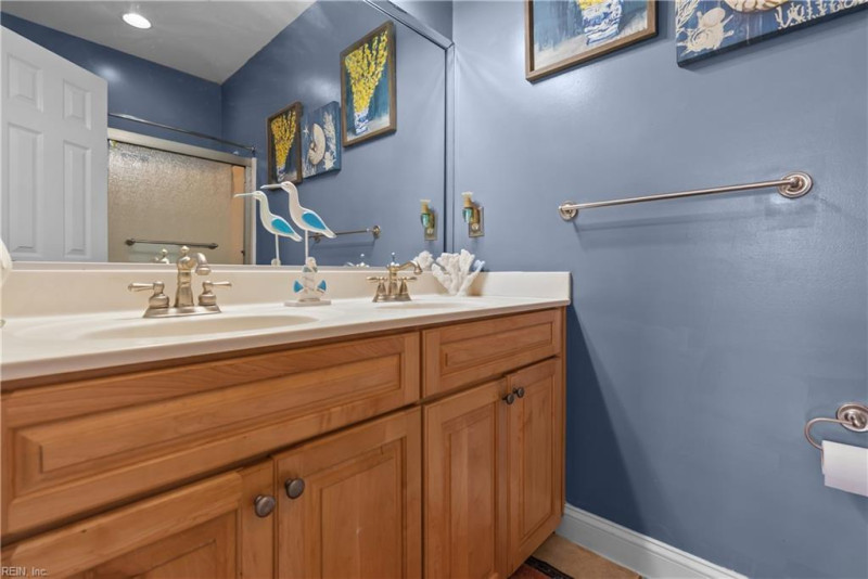 Photo 33 of 46 residential for sale in Chesapeake virginia Photo 33 of 46 residential for sale in Chesapeake virginia