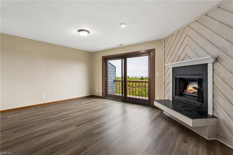Photo 13 of 48 residential for sale in Norfolk virginia