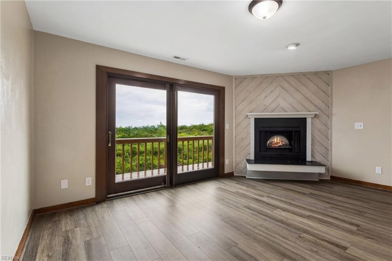 Photo 14 of 48 residential for sale in Norfolk virginia