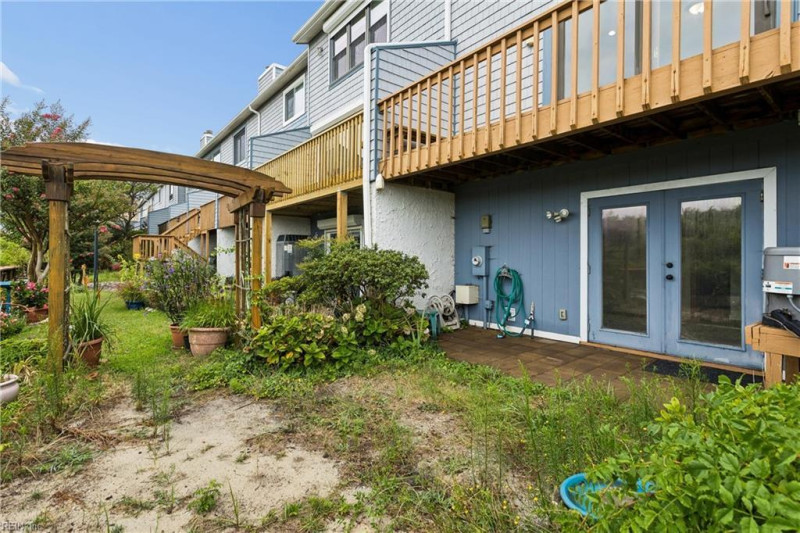 Photo 36 of 48 residential for sale in Norfolk virginia