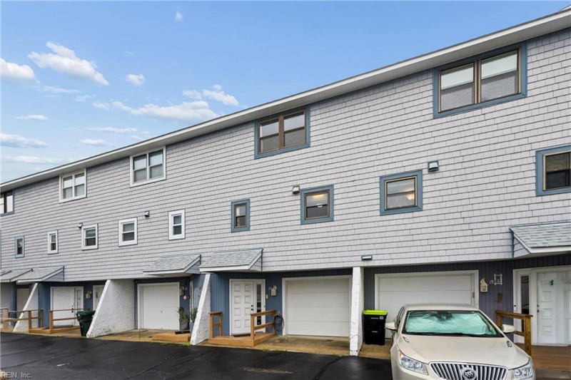 Photo 5 of 48 residential for sale in Norfolk virginia