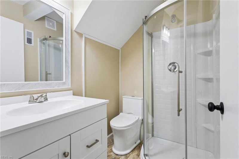 Photo 9 of 48 residential for sale in Norfolk virginia