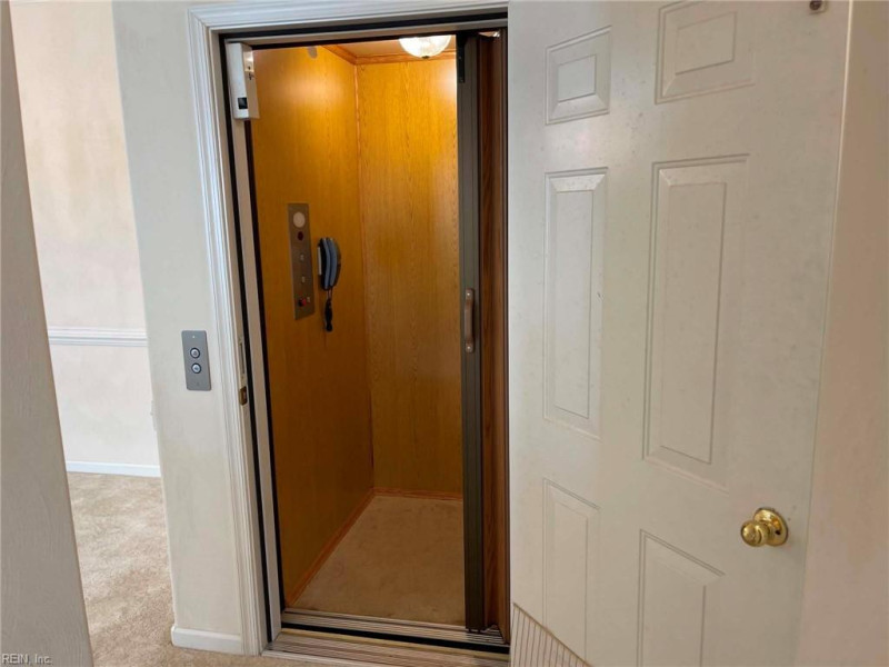 Photo 10 of 28 residential for sale in Virginia Beach virginia