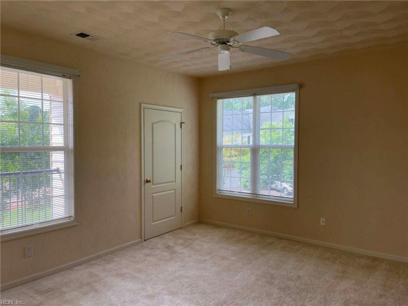 Photo 12 of 28 residential for sale in Virginia Beach virginia