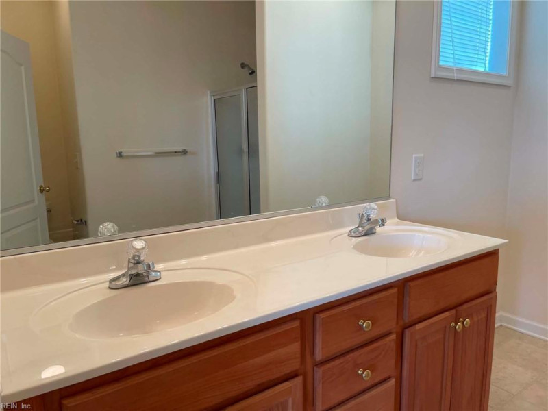 Photo 14 of 28 residential for sale in Virginia Beach virginia