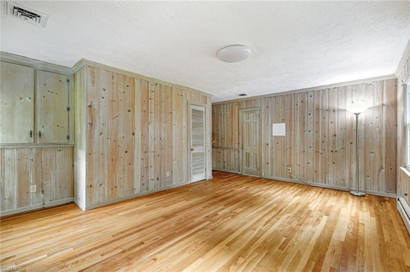 Photo 35 of 46 residential for sale in Newport News virginia