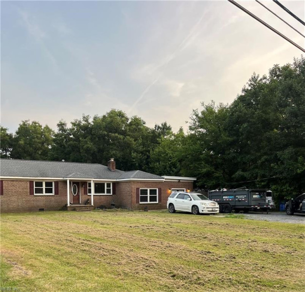 Photo 2 of 6 residential for sale in Chesapeake virginia