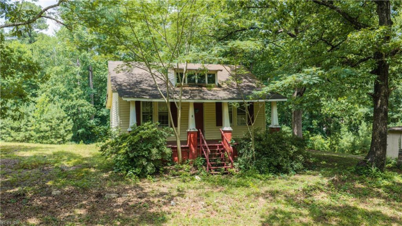 Photo 2 of 11 residential for sale in New Kent County virginia
