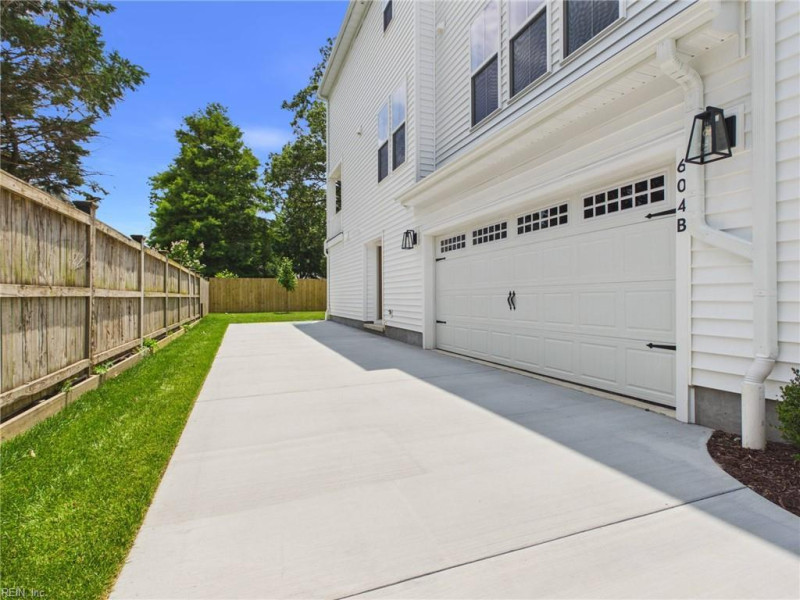 Photo 2 of 34 residential for sale in Virginia Beach virginia