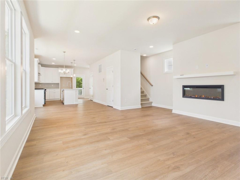Photo 8 of 34 residential for sale in Virginia Beach virginia