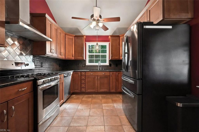 Photo 15 of 42 residential for sale in Suffolk virginia Photo 15 of 42 residential for sale in Suffolk virginia
