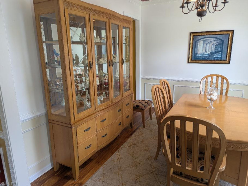 Photo 31 of 47 residential for sale in York County virginia